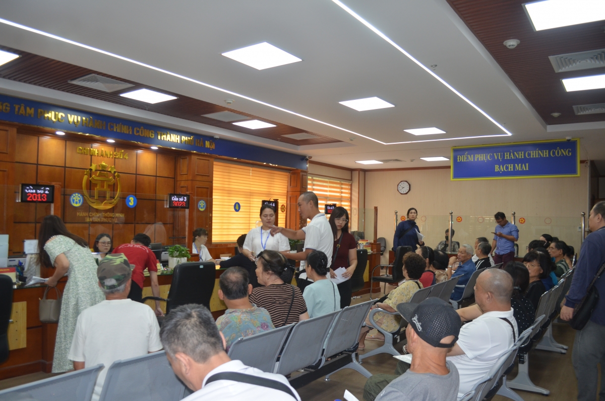 Hành trình chuyển đổi số gắn với chính quyền địa phương 2 cấp ở Hà Nội sau gần 3 tháng vận hành