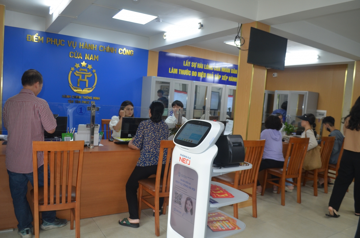 Ghi nhận ngày đầu triển khai tiện ích dịch vụ công trên địa bàn Hà Nội