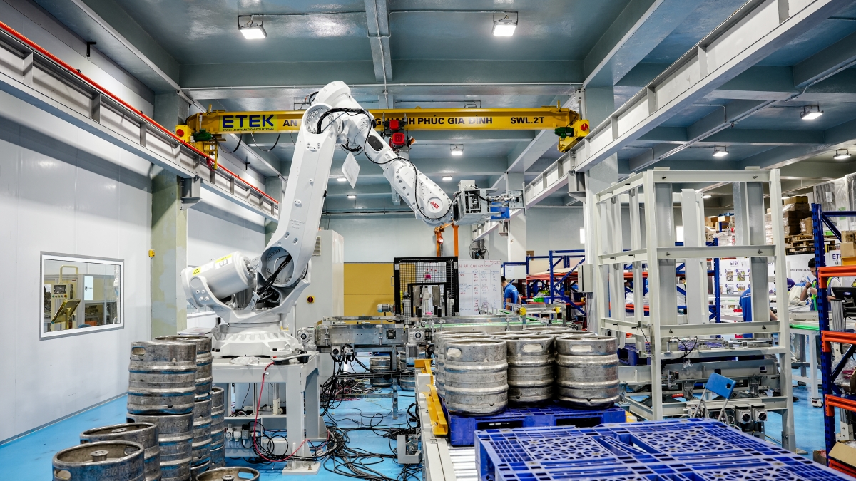 Xây dựng chiến lược đồng bộ thúc đẩy phát triển toàn diện ngành Robot trong nước