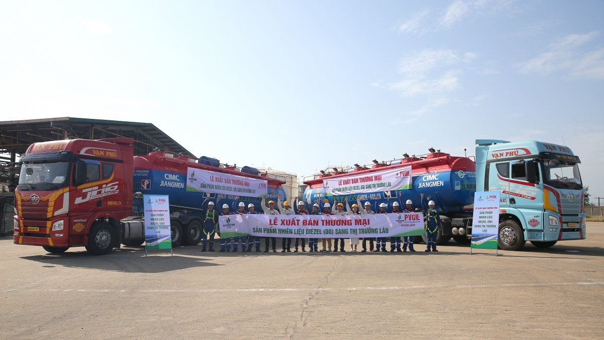 BSR xuất bán sản phẩm dầu DO sang thị trường Lào