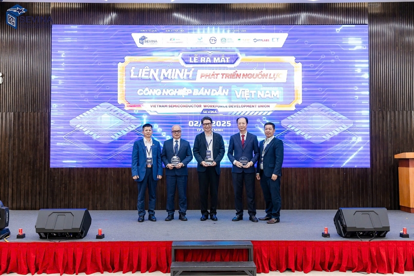 Ra mắt Liên minh Phát triển nguồn lực công nghiệp bán dẫn: TS. Nguyễn Quân nhấn mạnh vai trò mô hình hợp tác ba bên