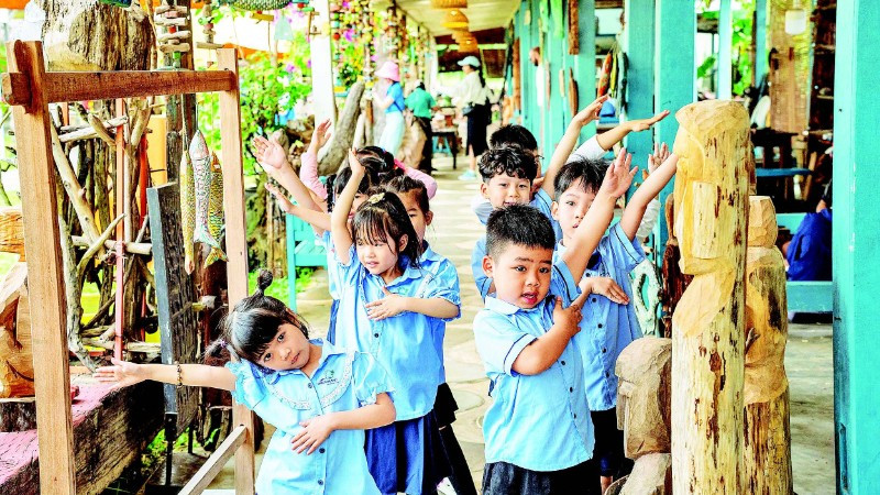 Hành trình tái sinh từ làng Củi Lũ