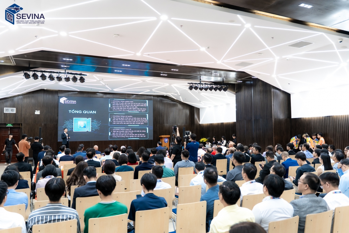 Liên minh bán dẫn phải tránh “bẫy công nghệ”