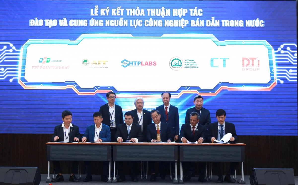Liên minh bán dẫn phải tránh “bẫy công nghệ”