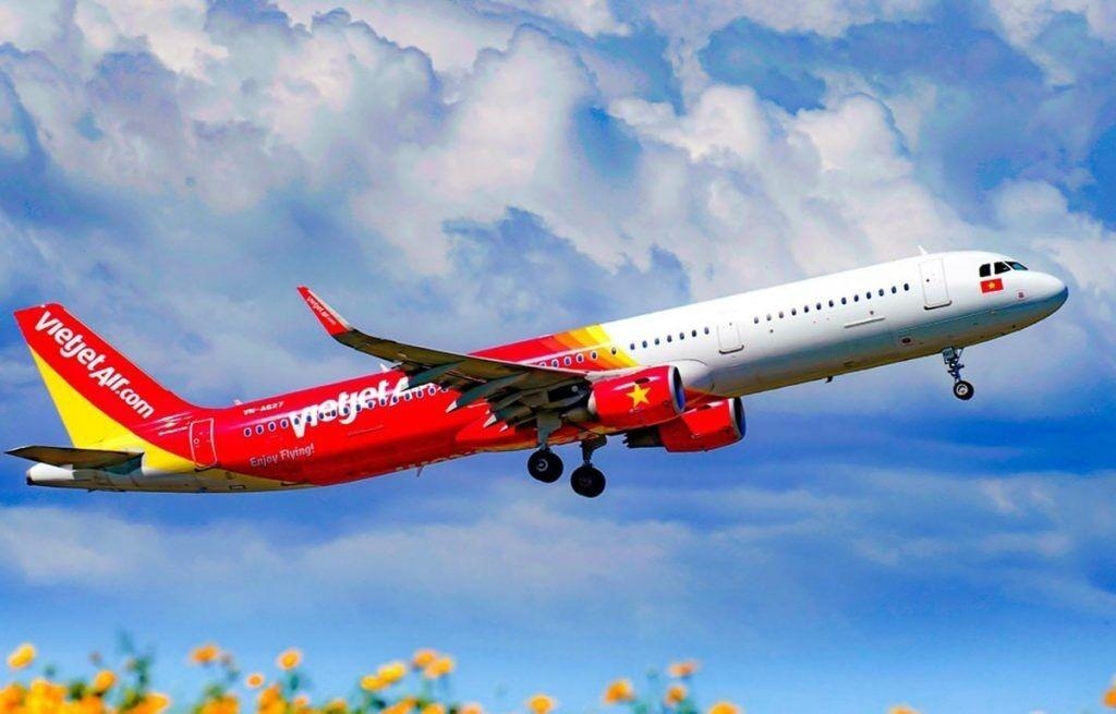 Vietjet (VJC) lãi gần 1.600 tỷ sau 6 tháng, vượt 75% kế hoạch năm
