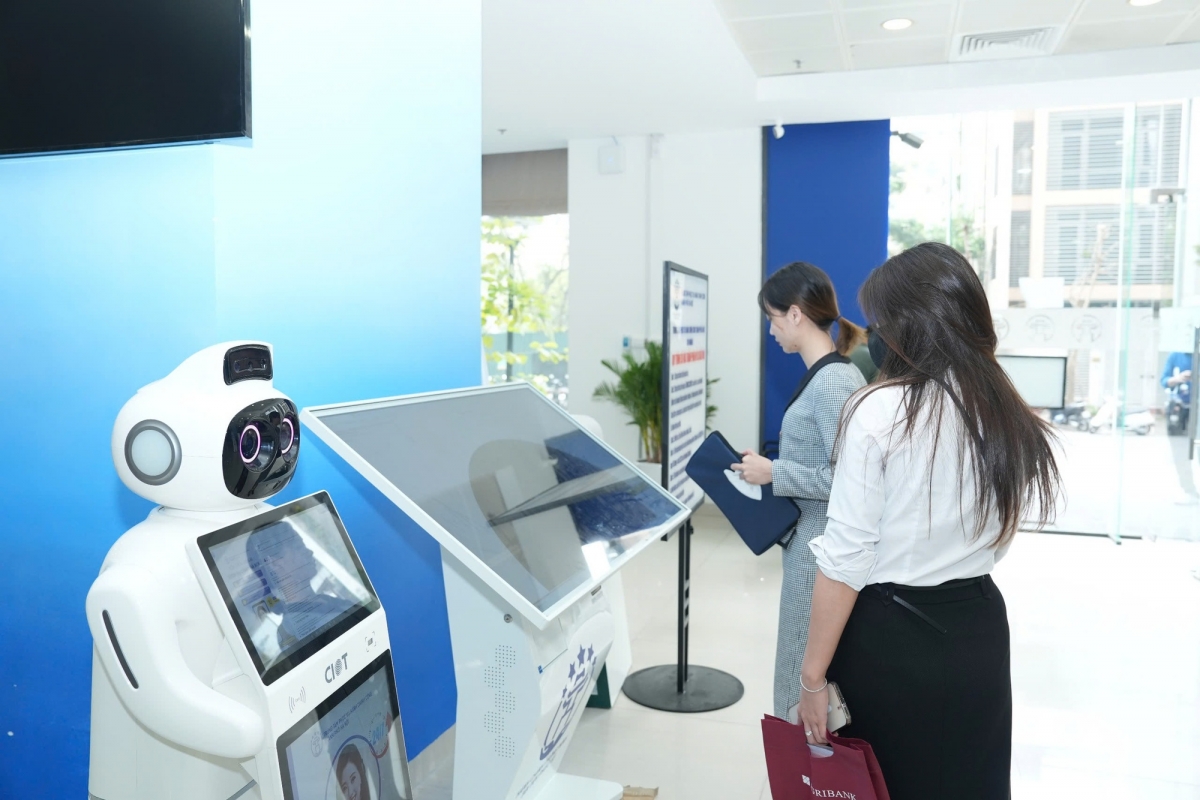 Trung tâm Phục vụ hành chính công TP. Hà Nội là đơn vị chủ lực trong việc vận hành hệ thống thông tin giải quyết thủ tục hành chính. Ảnh: VGP
