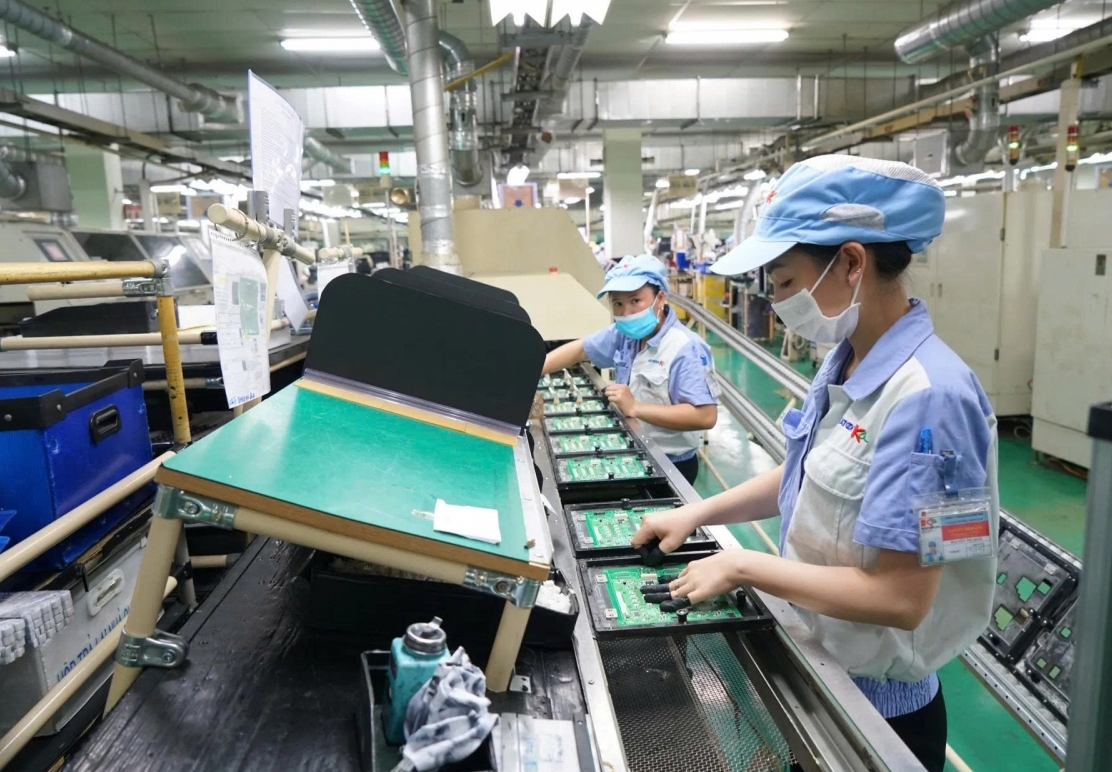 Ngành chế biến, chế tạo tiếp tục dẫn đầu tăng trưởng toàn ngành