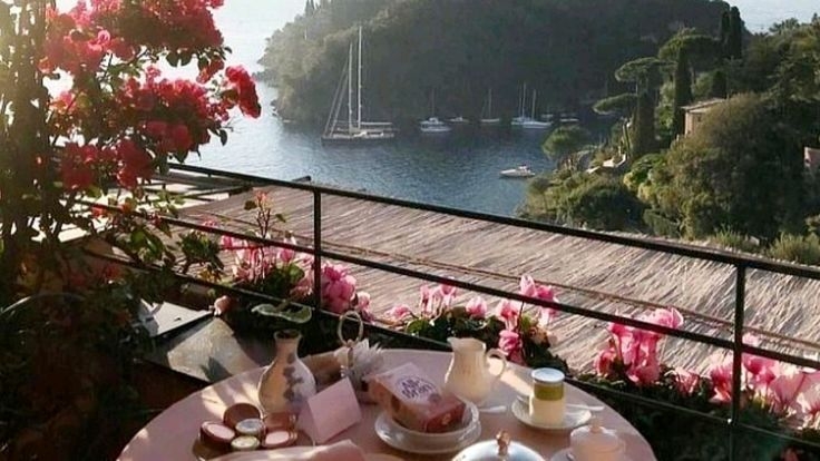 Tử vi vòng quay công nghệ ngày 3/4/2026: Tuổi Mùi kiếm thêm thu nhập, tuổi Tuất tình yêu thăng hoa