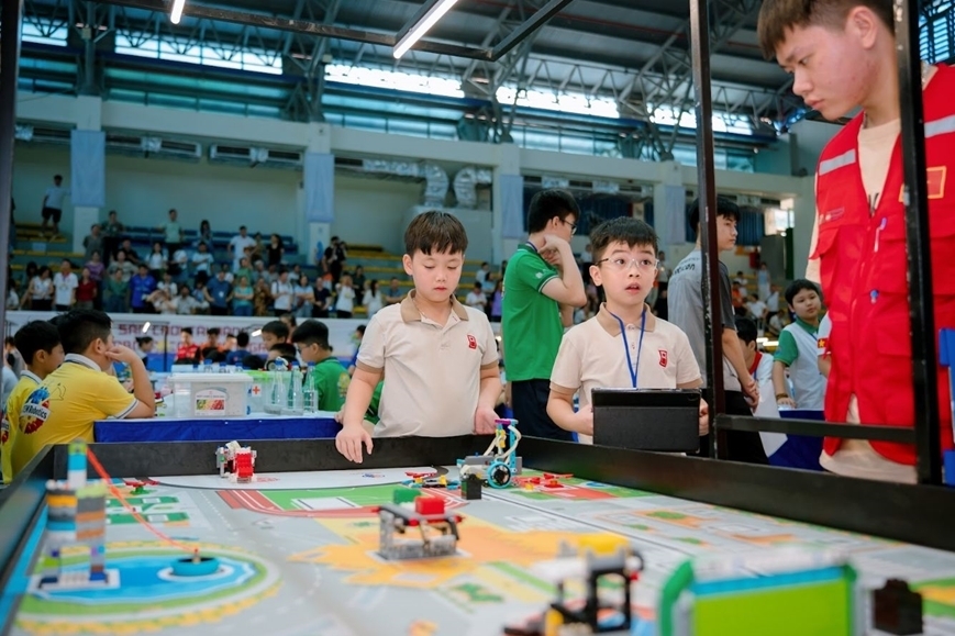68 học sinh Việt Nam sẽ thi Chung kết thế giới WRO & Global Robotics Games ở Singapore