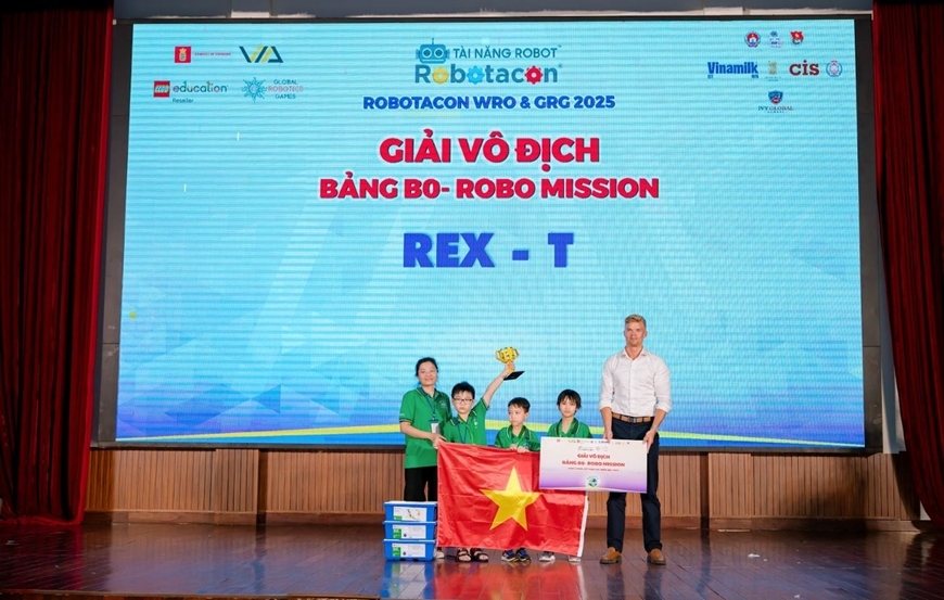 68 học sinh Việt Nam sẽ thi Chung kết thế giới WRO & Global Robotics Games ở Singapore