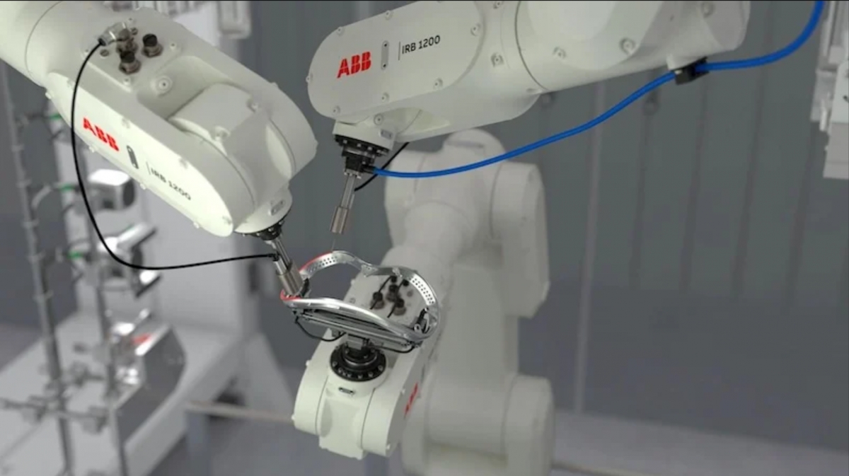ABB nâng chuẩn công nghiệp từ IRB 1200