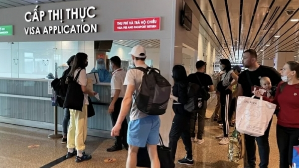 Miễn thị thực cho giới khoa học và chuyên gia quốc tế: Cơ hội thu hút trí tuệ toàn cầu vào Việt Nam