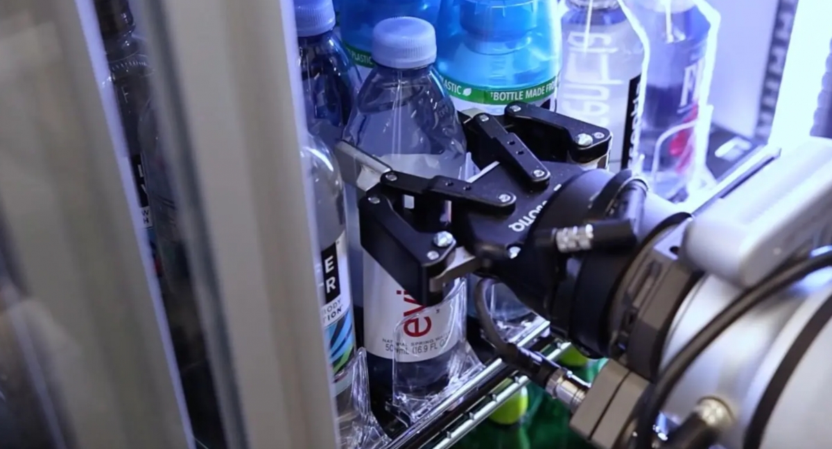 Cửa hàng do robot vận hành VenHub đang thay đổi tương lai mua sắm