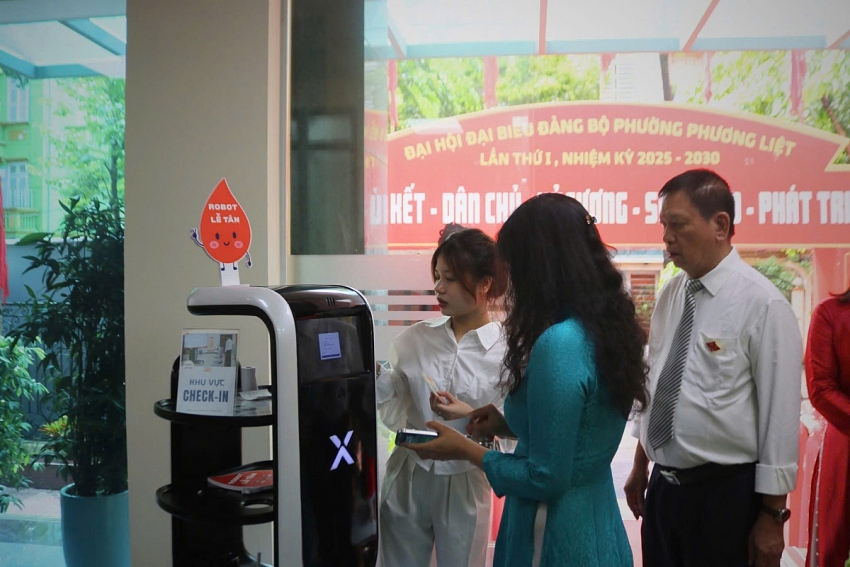 Khởi đầu nhiệm kỳ mới, Phường Yên Hòa đặt mục tiêu đột phá trong chuyển đổi số