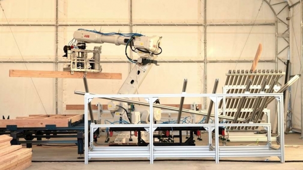 Nhà máy robot siêu nhỏ “đổ bộ” Los Angeles: Tái thiết nhà cửa sau cháy rừng nhanh hơn