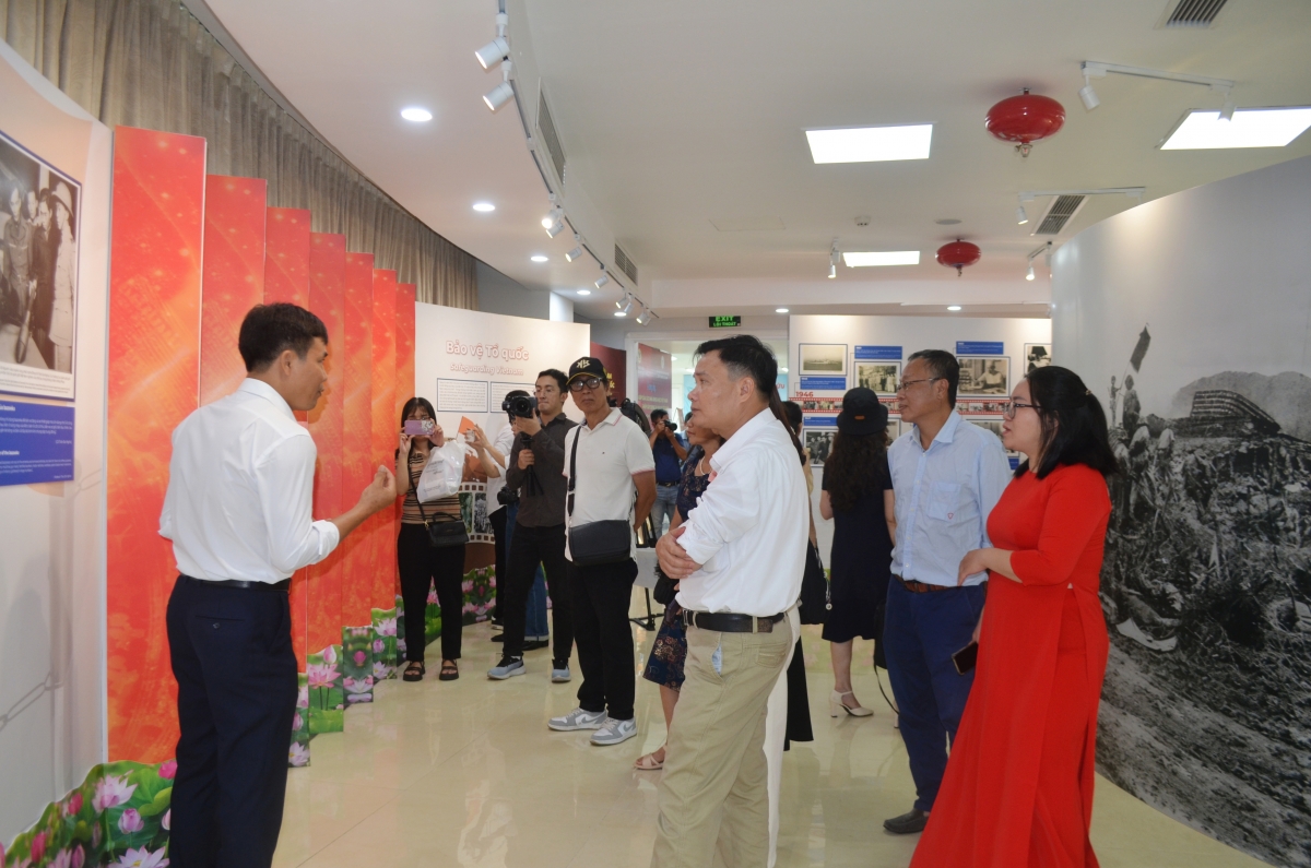 Tôn vinh cống hiến của các nhà khoa học trong những giai đoạn đất nước chuyển mình