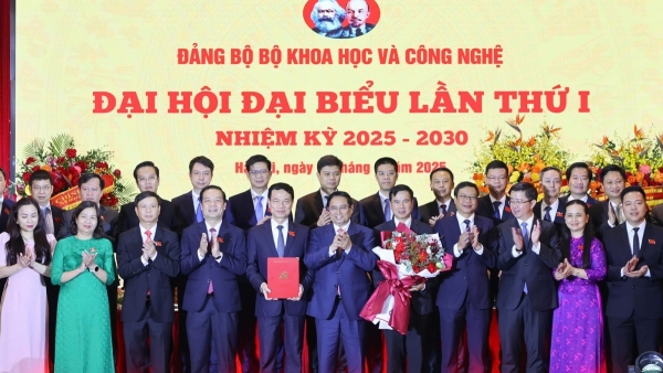 Thủ tướng Phạm Minh Chính: Bộ KH và CN cần thúc đẩy động lực mới và nâng cao năng suất lao động tổng hợp