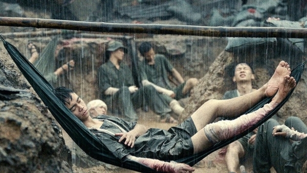 “Mưa đỏ”: Những khung hình đầy cảm xúc