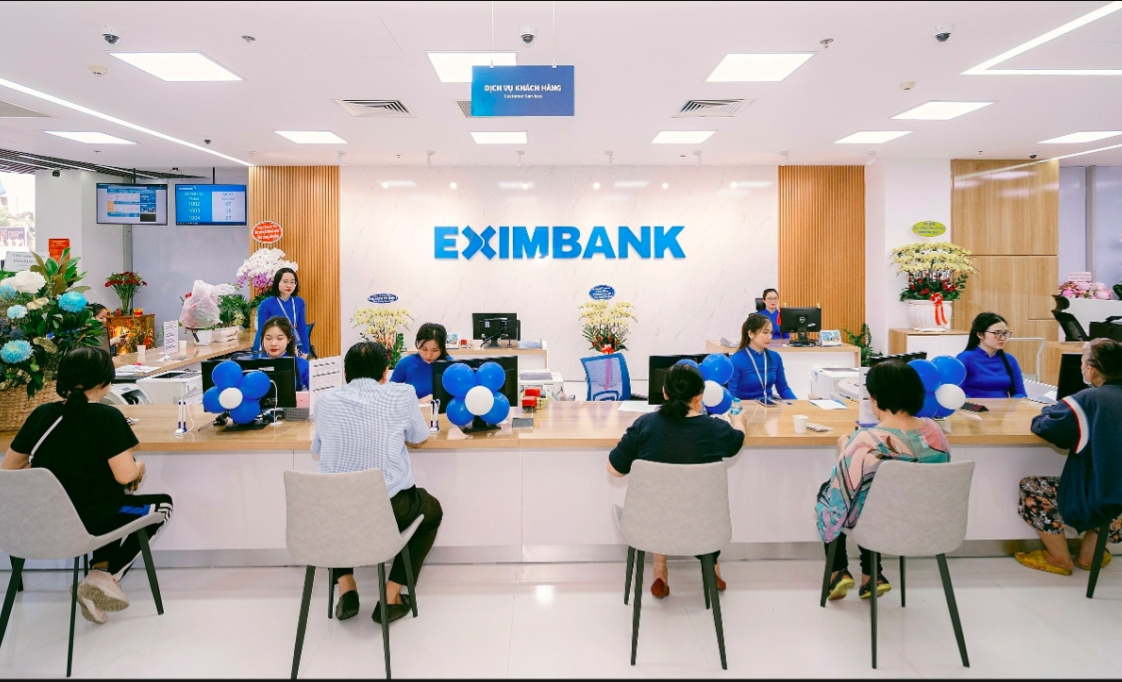 Vietcombank, Techcombank, Eximbank vừa được S&P nâng hạng tín nhiệm