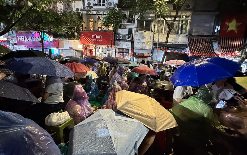 Hà Nội thức trắng đêm chờ tổng duyệt diễu binh, diễu hành A80