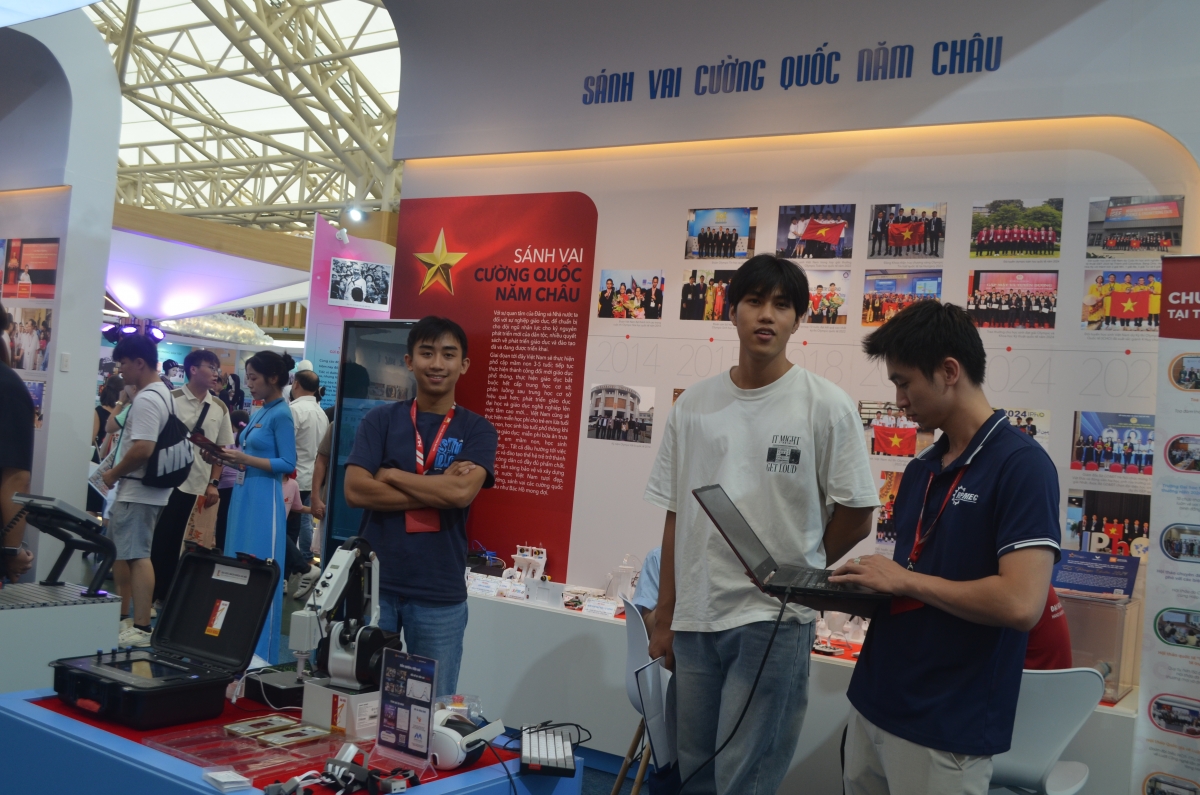 Ngành giáo dục, 80 năm hành trình từ diệt giặc dốt đến chinh phục công nghệ mũi nhọn