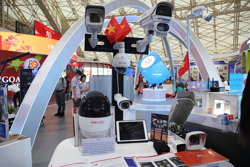 Khi robot bước vào không gian trưng bày của các bộ, ngành, địa phương tại Triển lãm A80 Khi robot bước vào không gian trưng bày của các bộ, ngành, địa phương tại Triển lãm A80