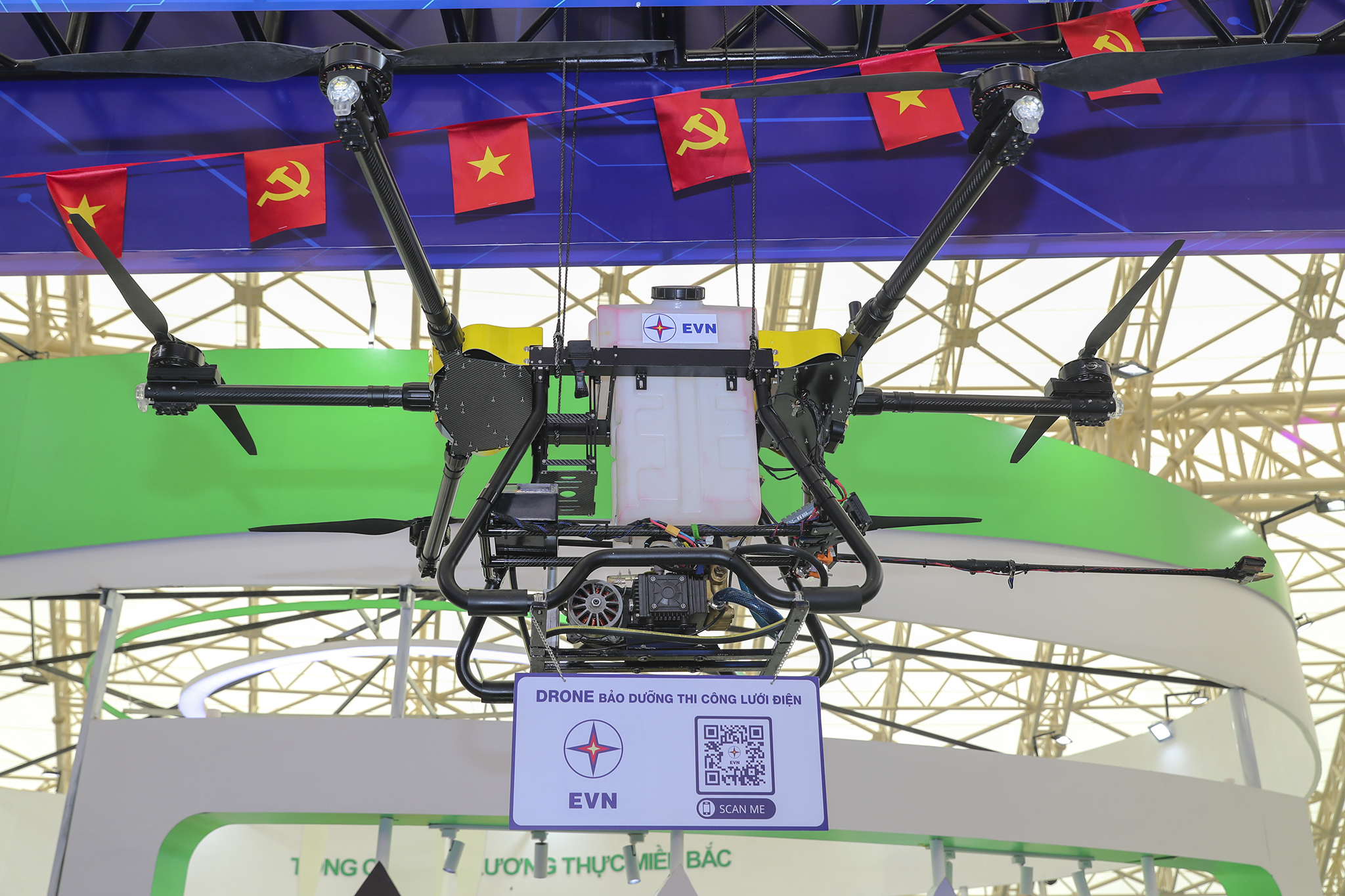 Không gian triển lãm của EVN thu hút nhiều khách tham quan tại Triển lãm 80 năm hành trình Độc lập - Tự do - Hạnh phúc