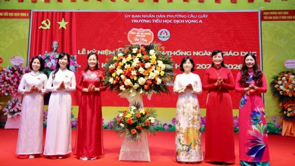 Trường Tiểu học Dịch Vọng A rộn ràng ngày khai giảng, mở ra hành trình mới cho thầy và trò