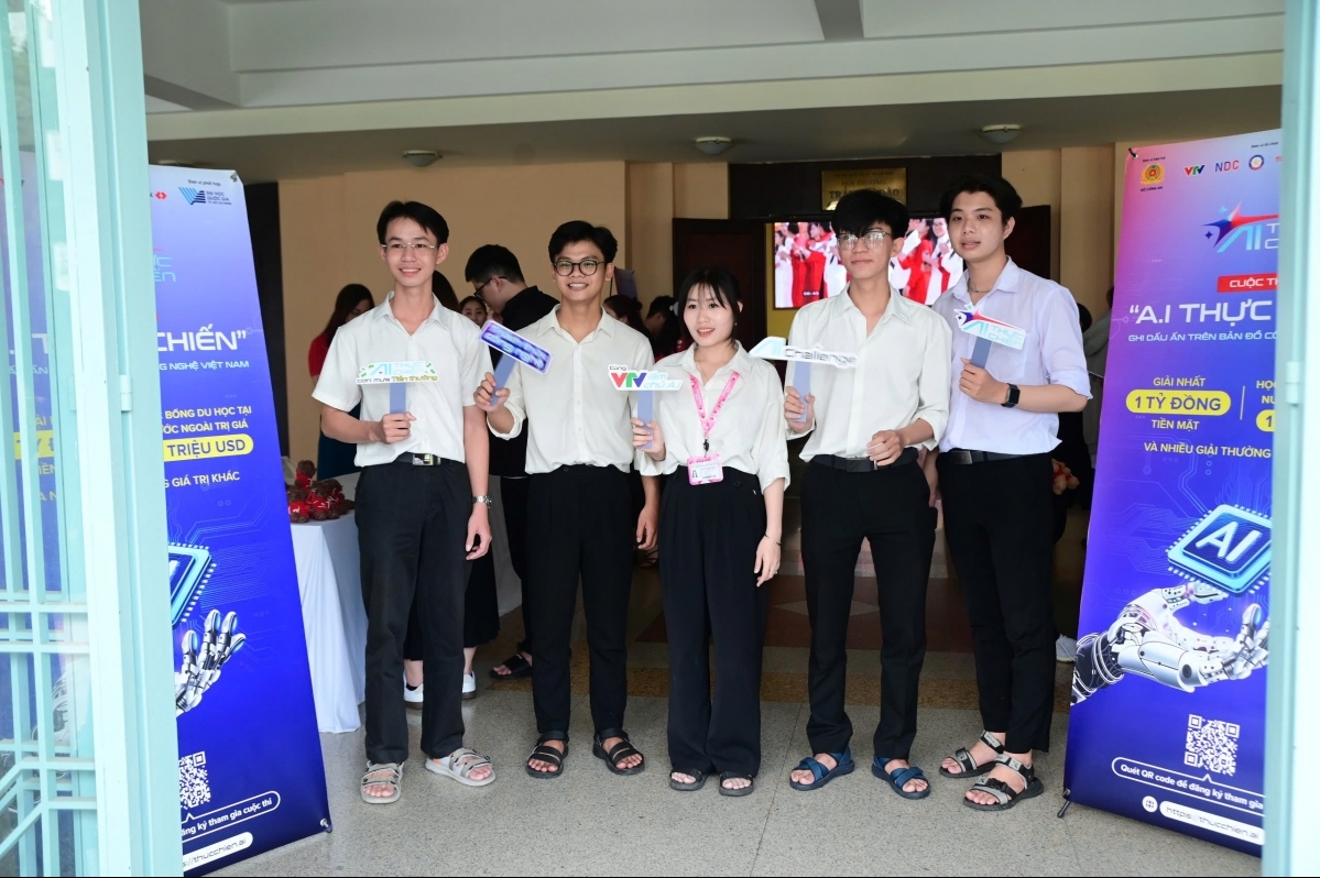 Cuộc thi “AI Thực chiến” chính thức khởi tranh với chuỗi sự kiện Unitour
