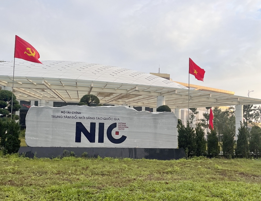 Hà Nội thúc đẩy chuyển đổi số và đổi mới sáng tạo bằng 6 nghị quyết trọng điểm