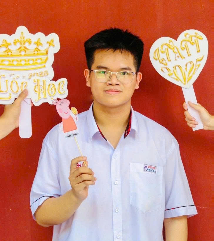 ‘Ngắm’ chân dung 4 thủ khoa lĩnh vực khoa học công nghệ Trường Đại học Bách khoa TP.HCM