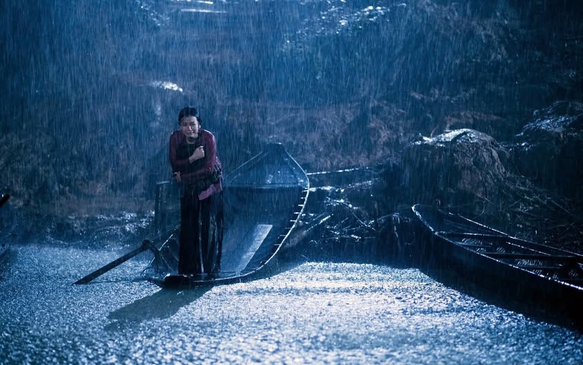 Đạt doanh thu 578 tỷ đồng sau 19 ngày công chiếu, ‘Mưa đỏ’ phá vỡ mọi kỷ lục phòng vé