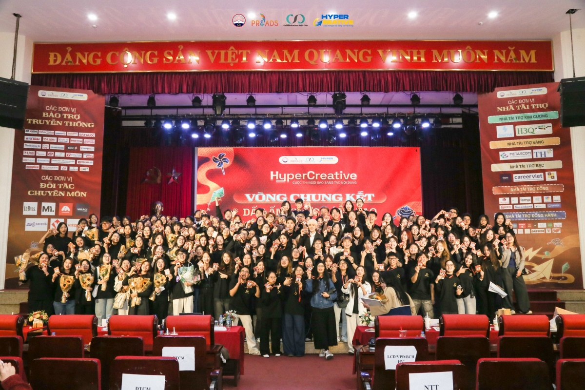 Ban Tổ chức HyperCreative mùa 1 - Những “mảnh ghép” quan trọng góp phần làm nên thành công của cuộc thi.