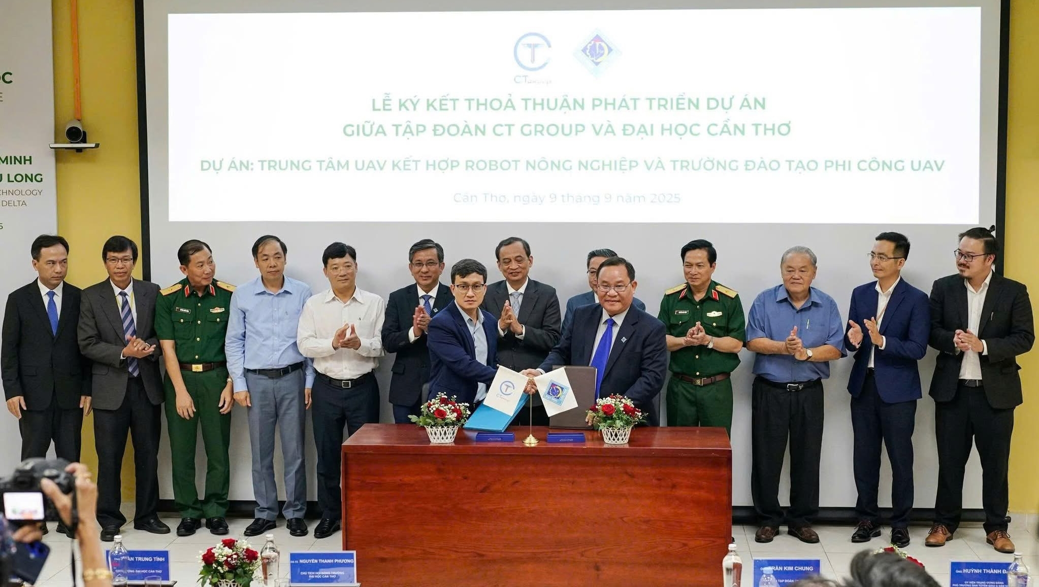 CT Group hợp tác Đại học Cần Thơ thành lập Trung tâm UAV-robot nông nghiệp