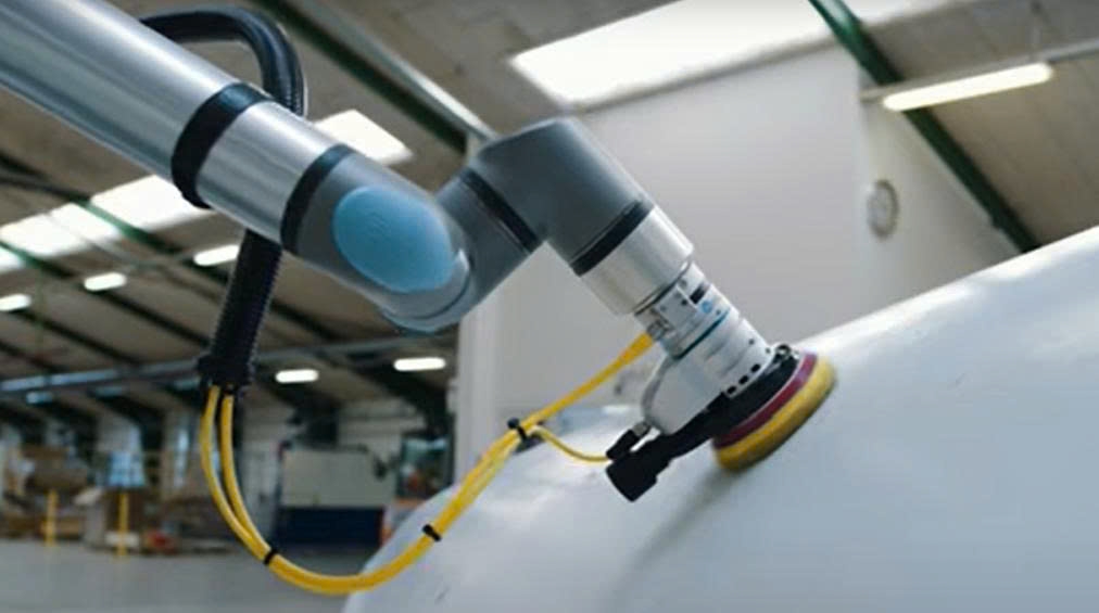 Cobot tầm xa mới giúp rút ngắn chu kỳ sản xuất tới 30%