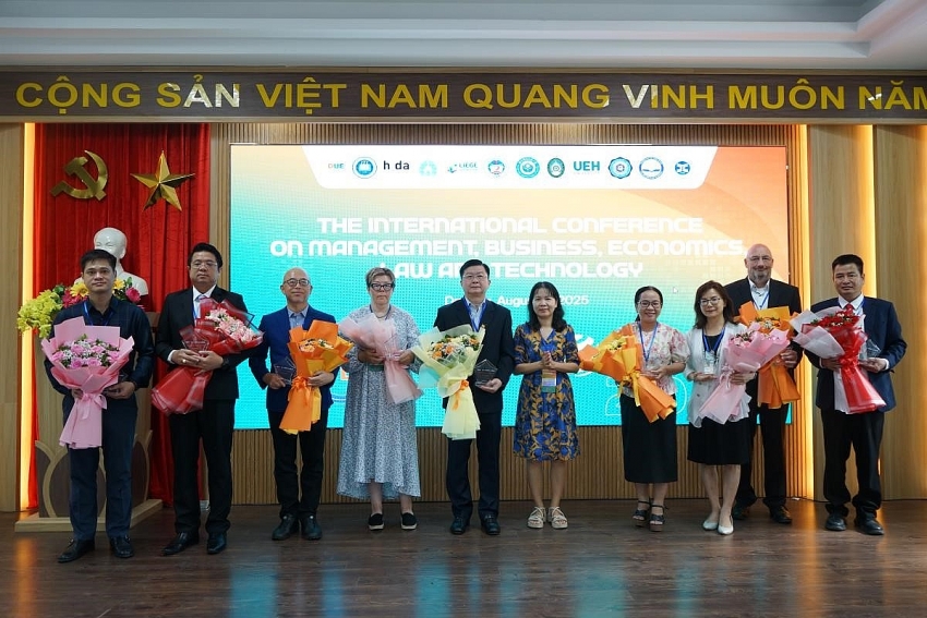 Sinh viên Trường Đại học Kinh tế - Đại học Đà Nẵng mang nghiên cứu về TikTok và AI đến diễn đàn quốc tế COMBELT 2025