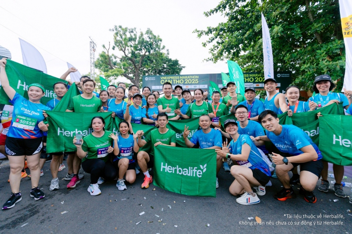 Herbalife Việt Nam cổ vũ tinh thần sống khỏe tại giải chạy cùng VnExpress Marathon Cần Thơ