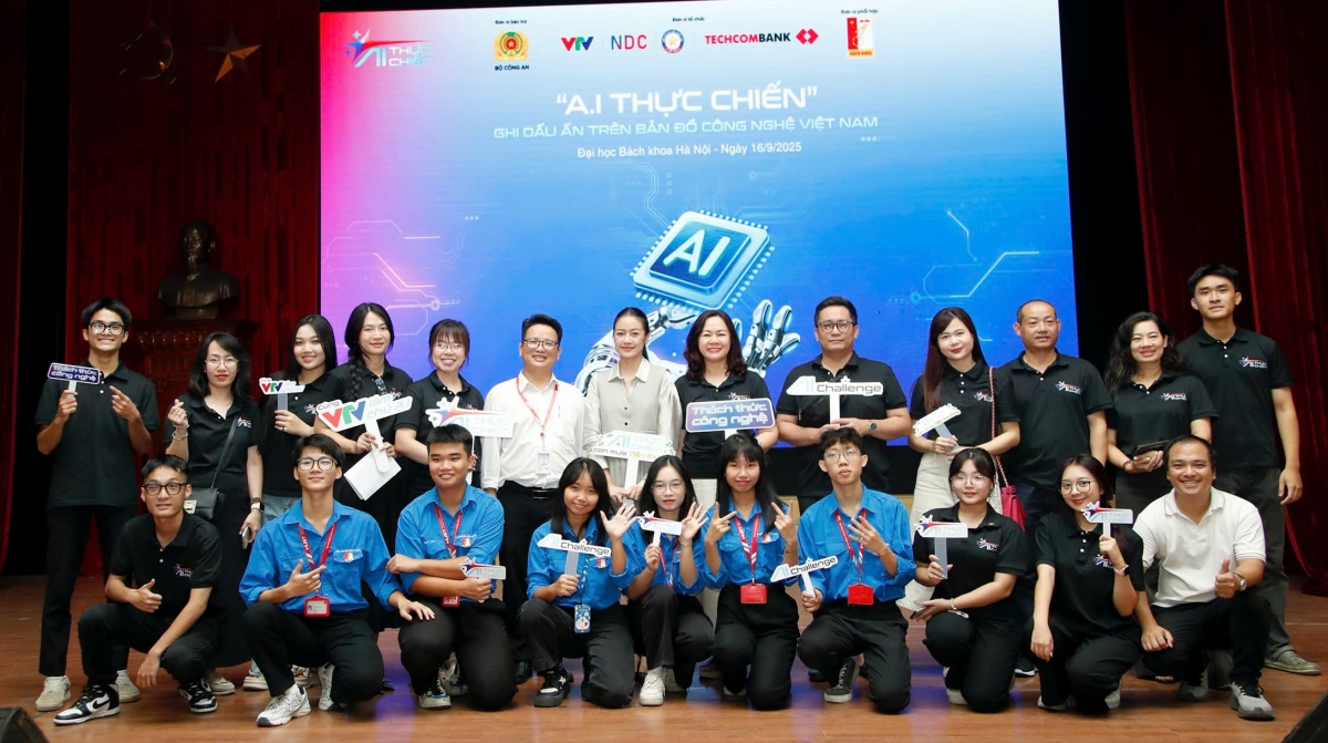 Hàng nghìn sinh viên Đại học Bách khoa Hà Nội hưởng ứng cuộc thi “AI Thực chiến” khu vực toàn miền Bắc