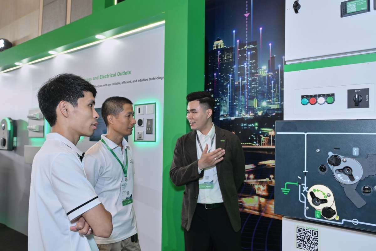 Schneider Electric sẵn sàng mọi nguồn lực cho chuyển đổi số, hướng tới nền kinh tế số bền vững