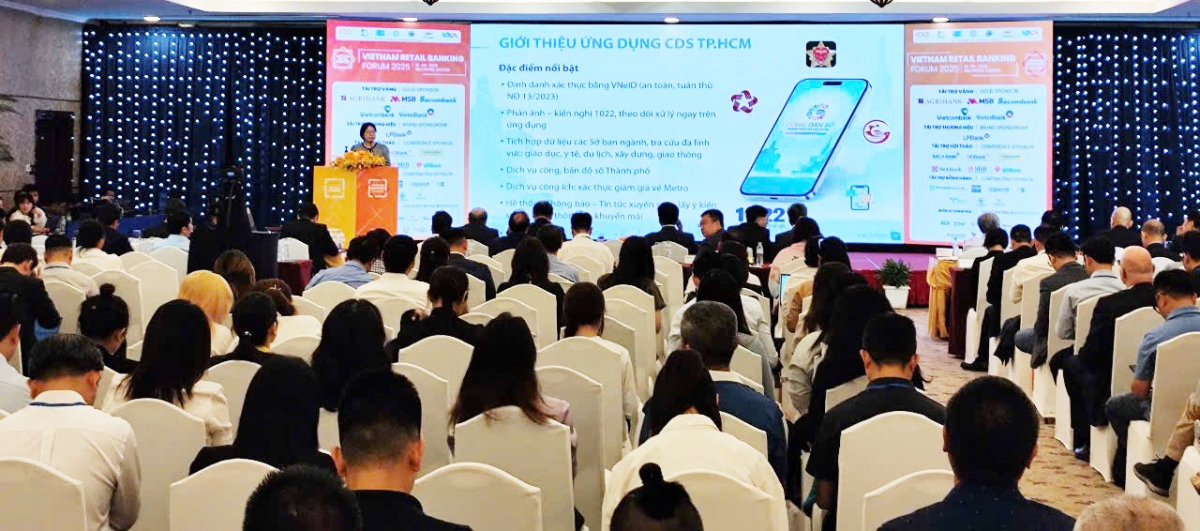 Đẩy mạnh ứng dụng công nghệ hướng đến Trung tâm tài chính hiện đại và bền vững