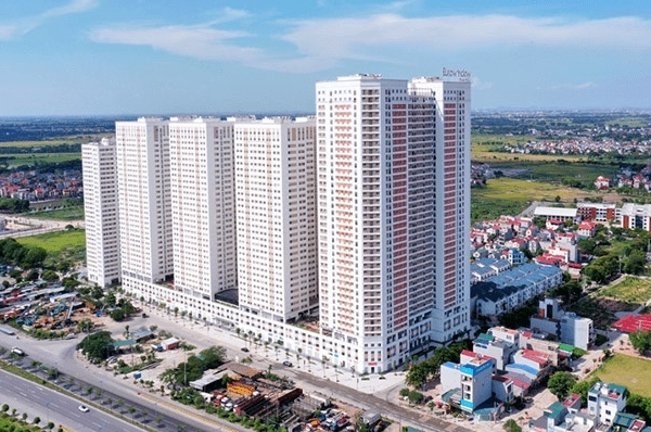 Thị trường bất động sản 2025: Vì sao giá nhà vẫn "neo cao" dù nguồn cung gia tăng?