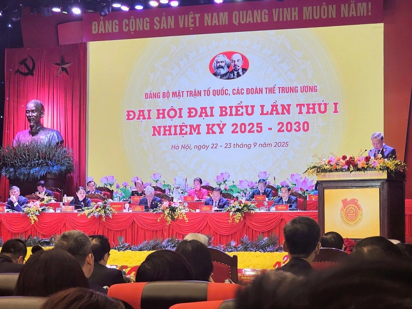 Tổng Bí thư Tô Lâm nhấn mạnh ba quan điểm chỉ đạo, sáu nhiệm vụ then chốt tại Đại hội Đảng bộ MTTQ và Các đoàn thể Trung ương