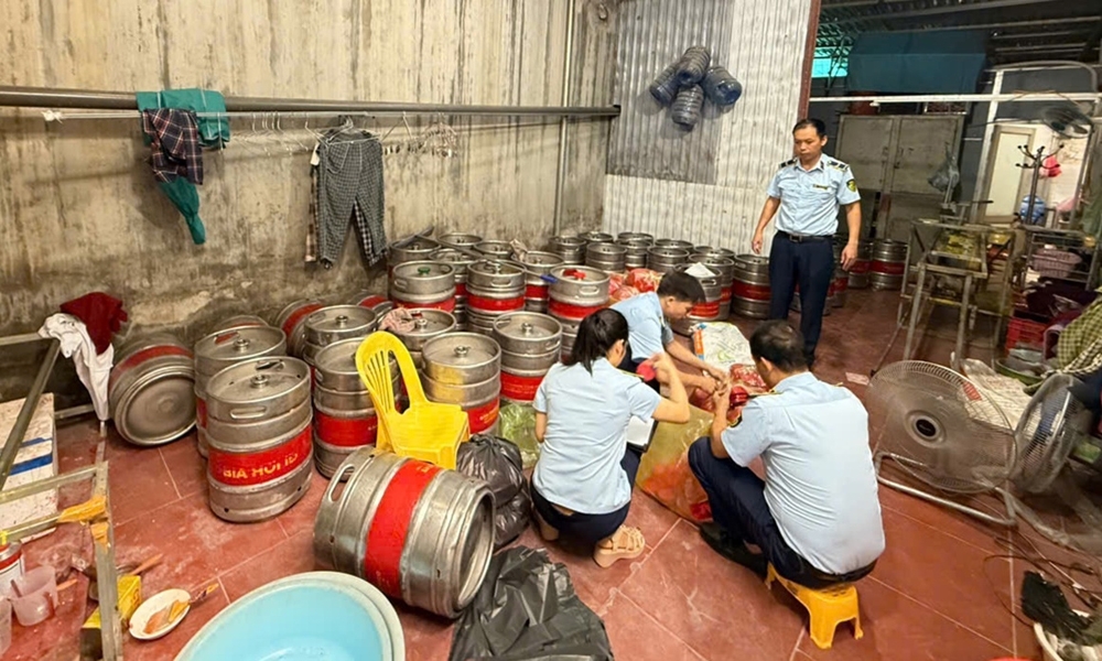 Chuyển hồ sơ điều tra vụ làm giả Bia hơi Hà Nội tại Bắc Ninh