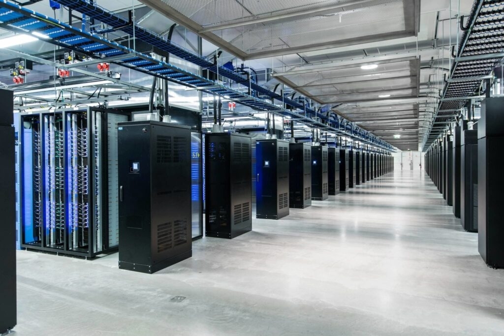 Các tỉnh, thành đồng loạt triển khai kế hoạch thực hiện Nghị quyết 214/NQ-CP xây dựng Trung tâm dữ liệu số