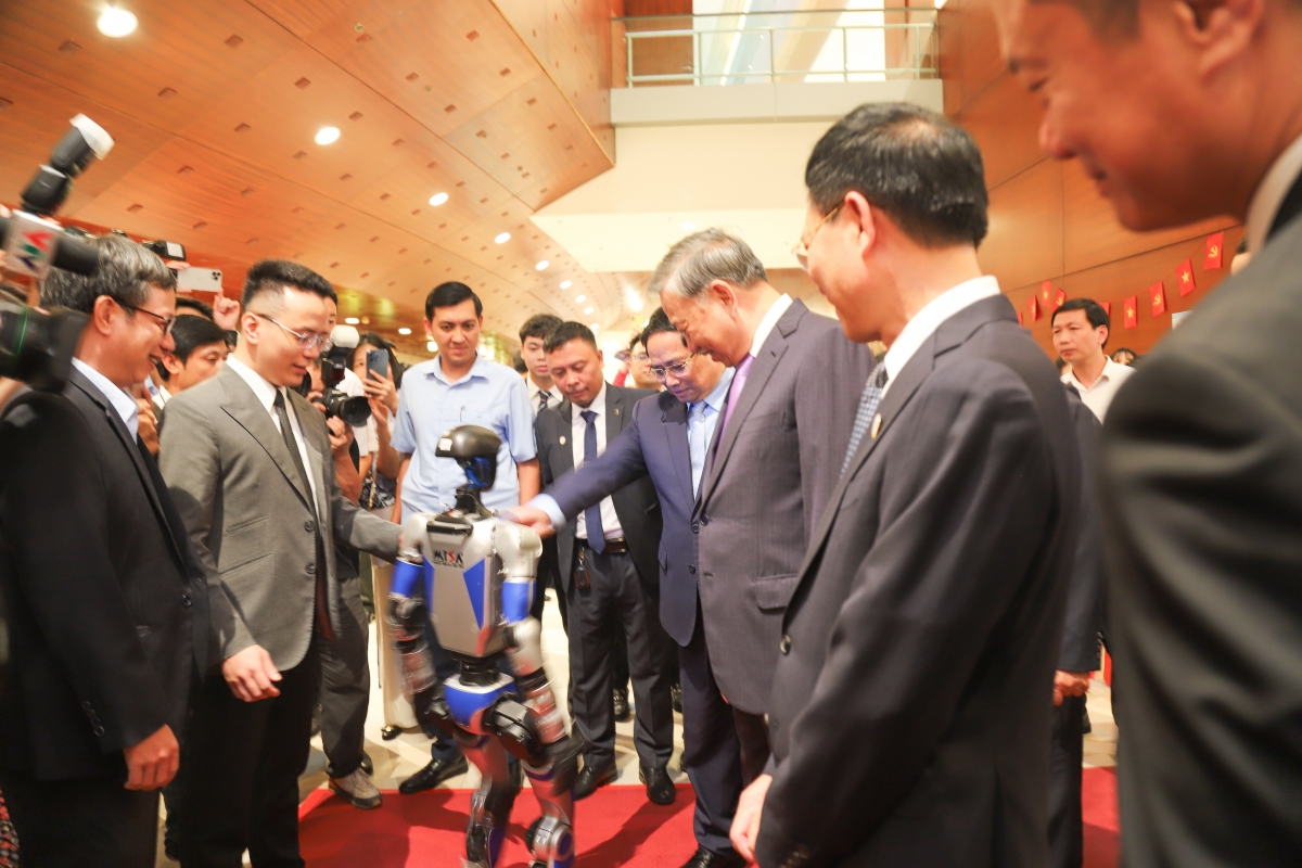 Tổng Bí thư Tô Lâm: Khoa học công nghệ mở lối cho tăng trưởng nhanh và bền vững