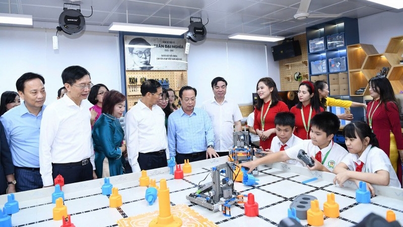 Hà Nội: Khánh thành phòng thực hành giáo dục STEM tại Trường THCS Tây Mỗ