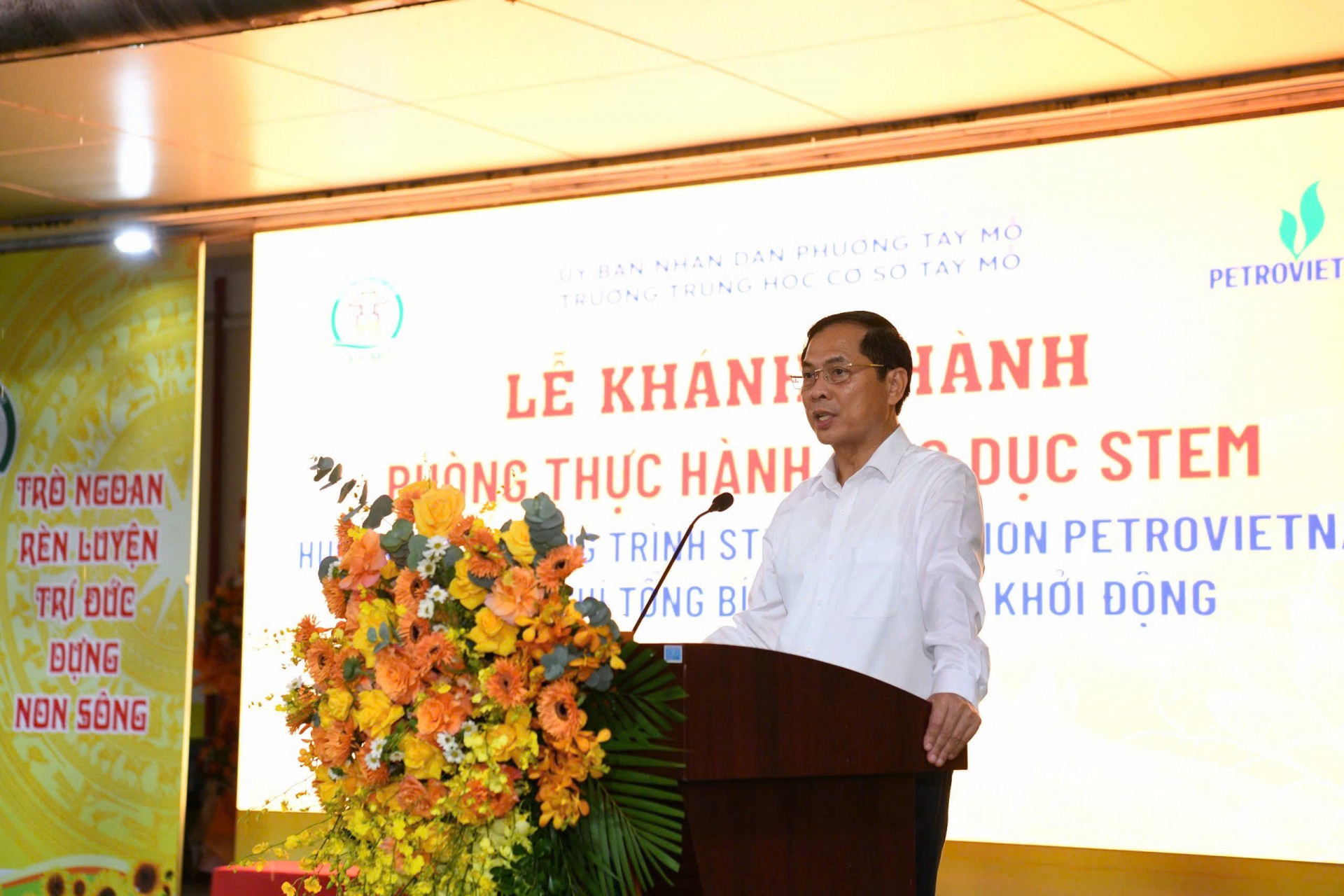 Hà Nội: Khánh thành phòng thực hành giáo dục STEM tại Trường THCS Tây Mỗ