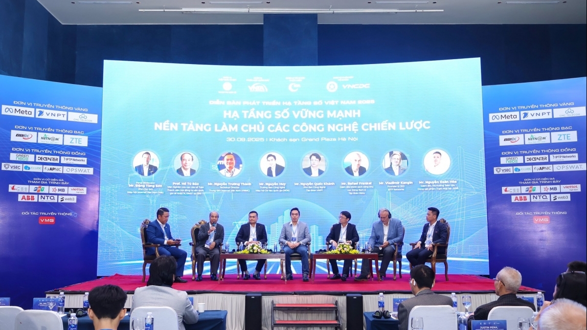 Việt Nam đặt mục tiêu bứt phá hạ tầng số tại Diễn đàn DigiInfra 2025