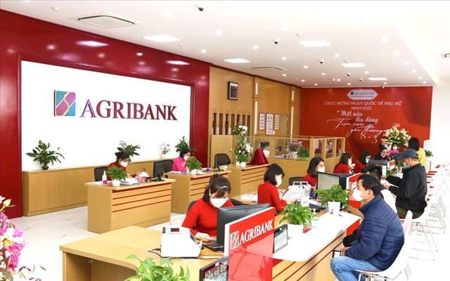 Tin tức ngân hàng nổi bật tuần qua: Agribank duy trì lãi suất huy động cho khách hàng cá nhân​​​​​​​