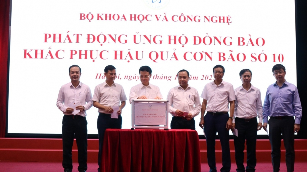Bộ Khoa học và Công nghệ phát động quyên góp, hướng về đồng bào vùng bão lũ